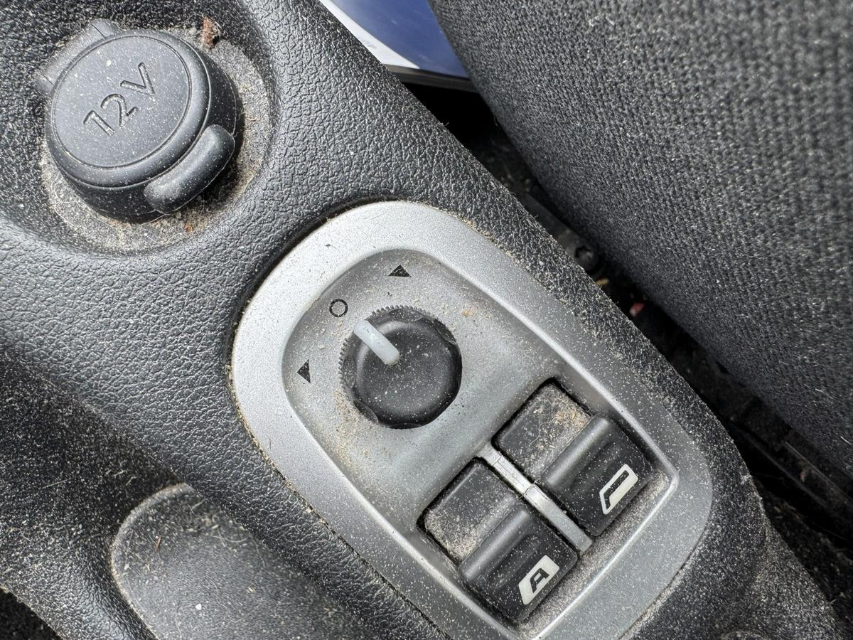Peugeot 206+ original Au&szlig;enspiegel links KKN Rot Aden elektrisch verstellbar und heizbar Bj.2010